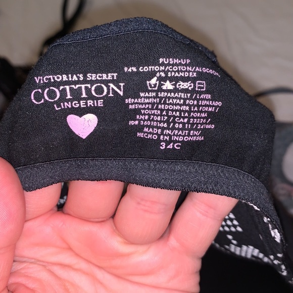 4 like new Victoria’s Secret bras - Picture 5 of 7
